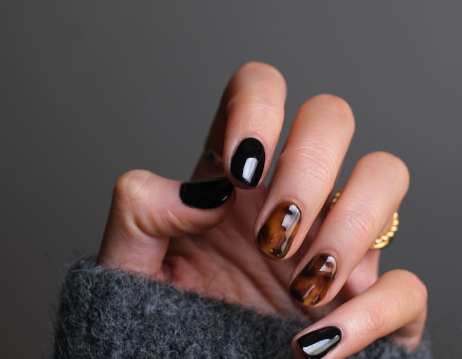 Manicure & Pedicure
