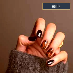 Henna Artist