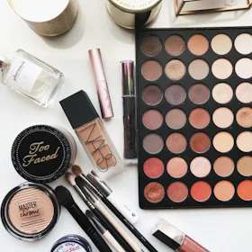Eyelash & Eyebrow Styling